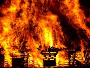 Kebakaran sumur minyak tradisional di Aceh Timur lukai tiga pekerja