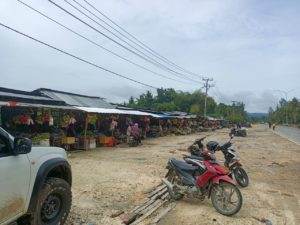 Pedagang di Holtekamp Distrik Muara Tami, Kota Jayapura, Papua