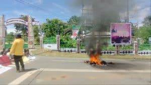 Demo di depan kampus Univ Papua, Manokwari