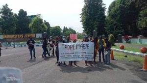 Demonstrasi Tolak Pemekaran Papua
