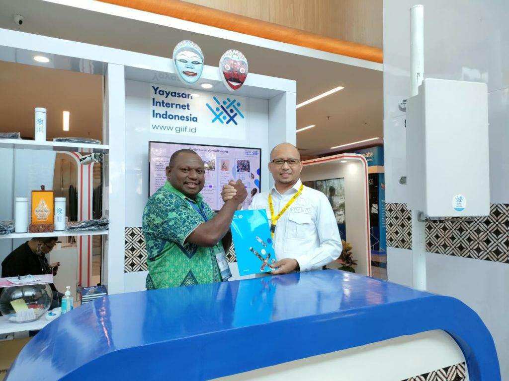 Dinas Kominfo Kabupaten Jayapura teken MoU dengan Yayasan Internet Indonesia 7 i Papua