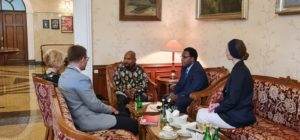 Gubernur Papua, Lukas Enembe, bertemu Dubes Rusia untuk Indonesia