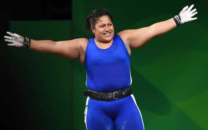 Atlet angkat besi perempuan Samoa memecahkan tiga rekor Oseania 12 i Papua